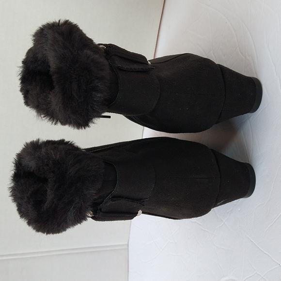 Impo Glema Black Faux Suede Fur Lining Ankle Booties Size 6M - Picture 7 of 16